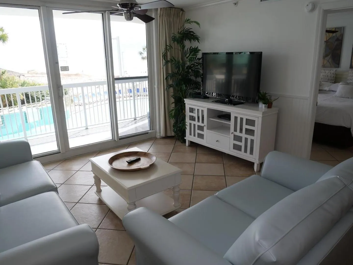 Pelican Beach 0212 By Pelican Beach Management Destin Apartment